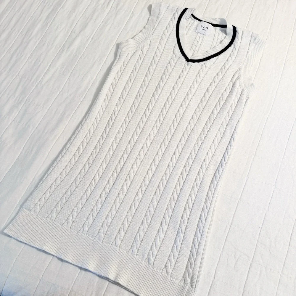 VICI Cable Knit Sleeveless Dress MEDIUM‎ White 100% Cotton V Neck Preppy Golf